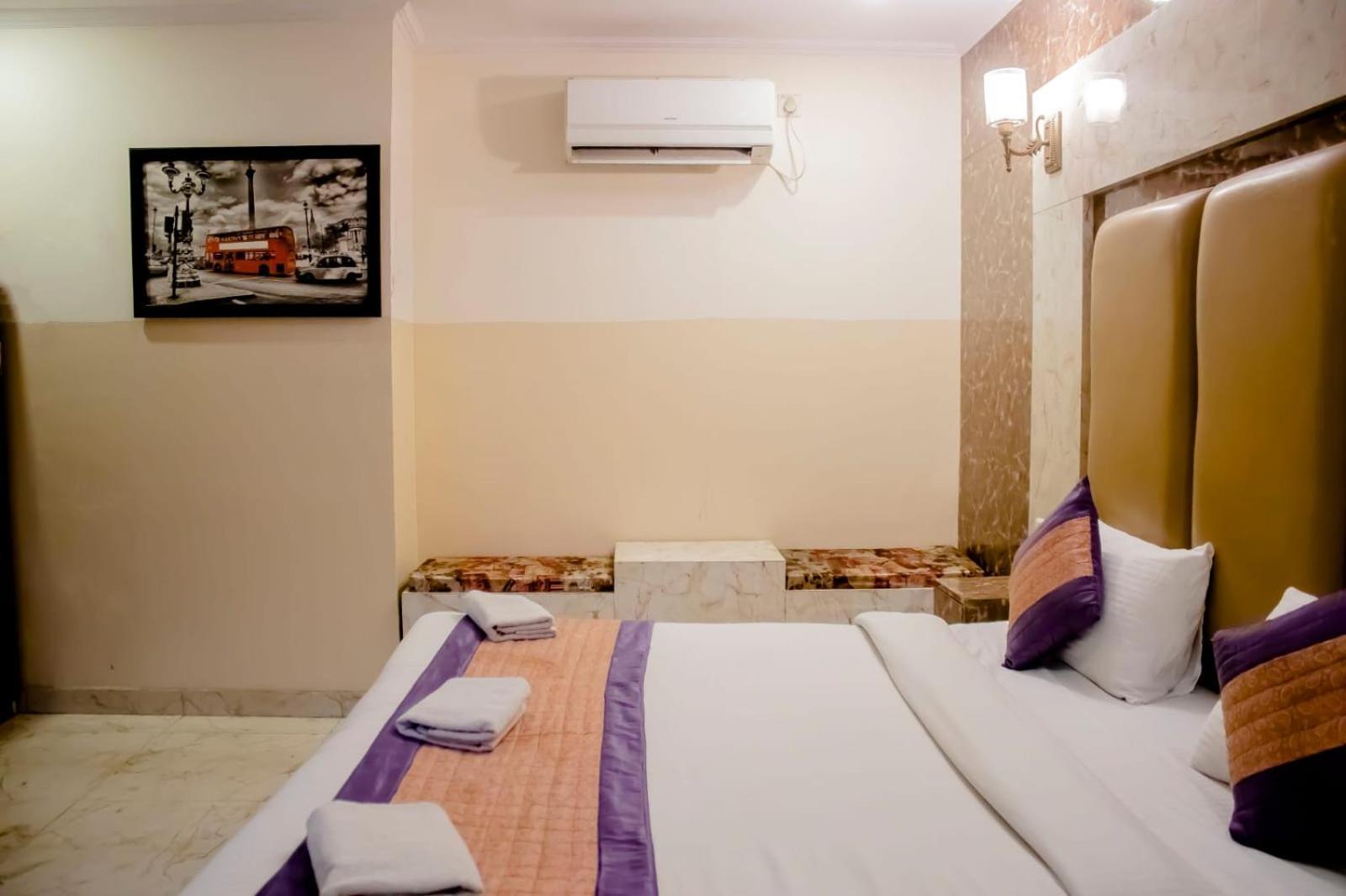Hotel Airport City New Delhi Exterior photo