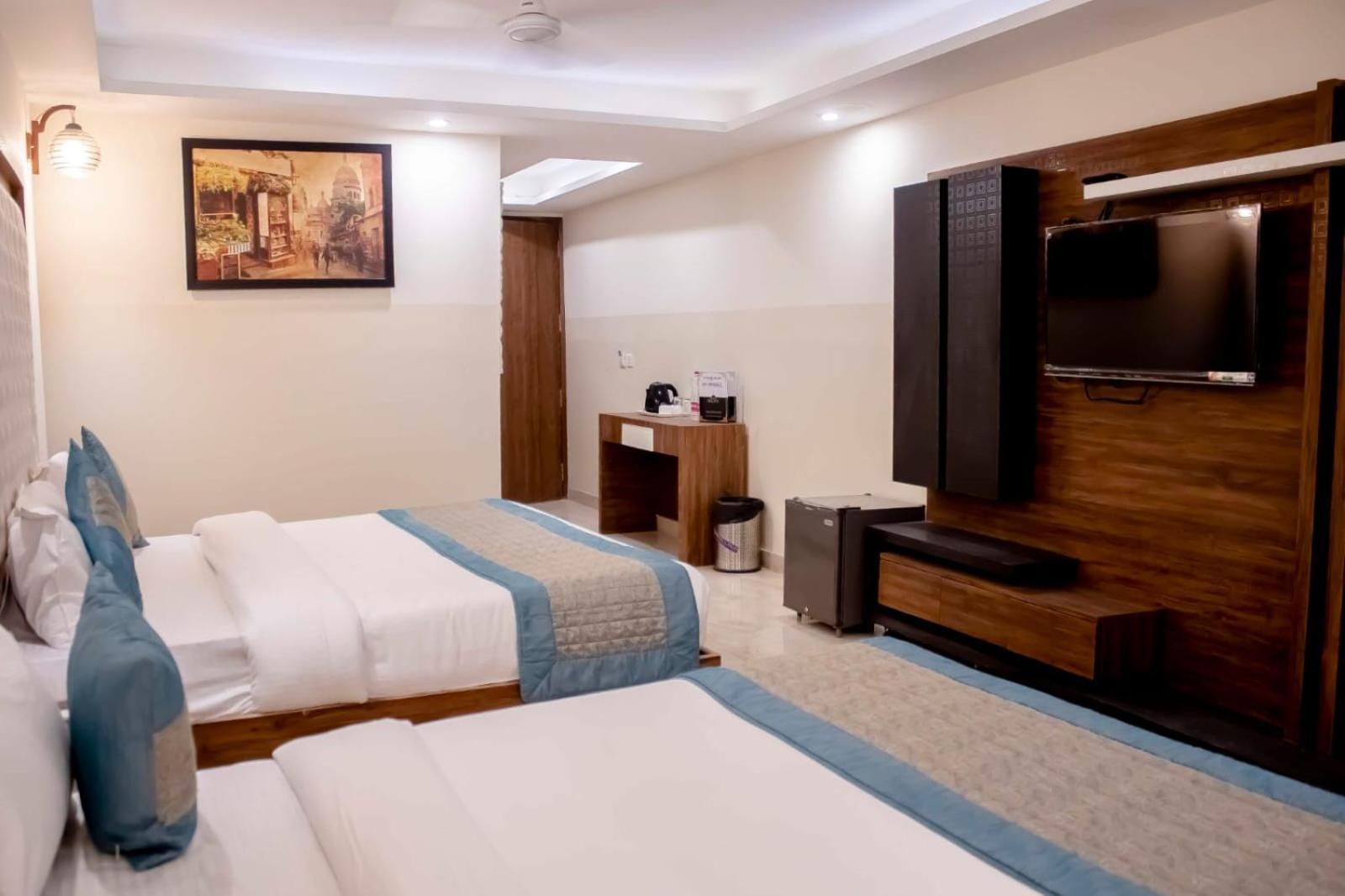 Hotel Airport City New Delhi Exterior photo