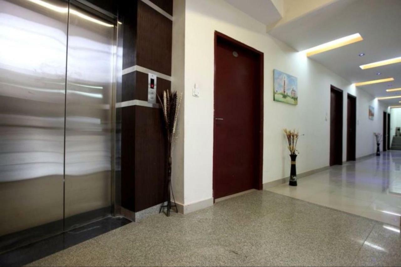 Hotel Airport City New Delhi Exterior photo