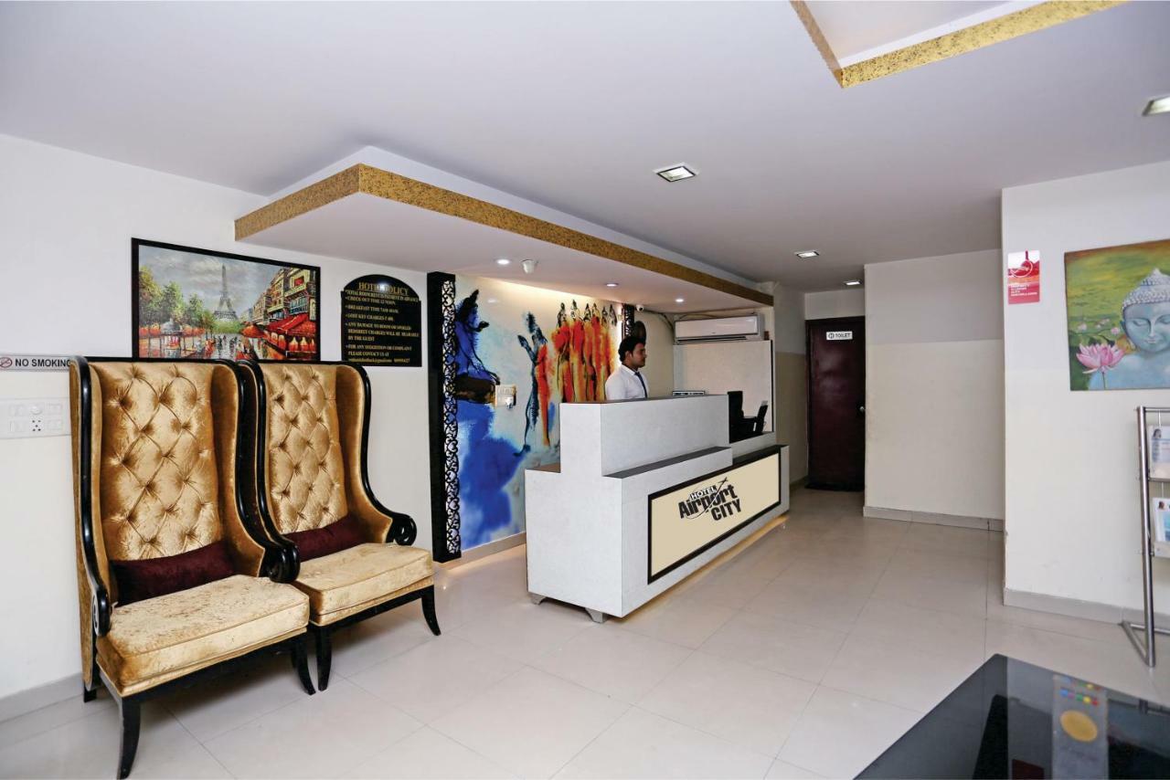 Hotel Airport City New Delhi Exterior photo